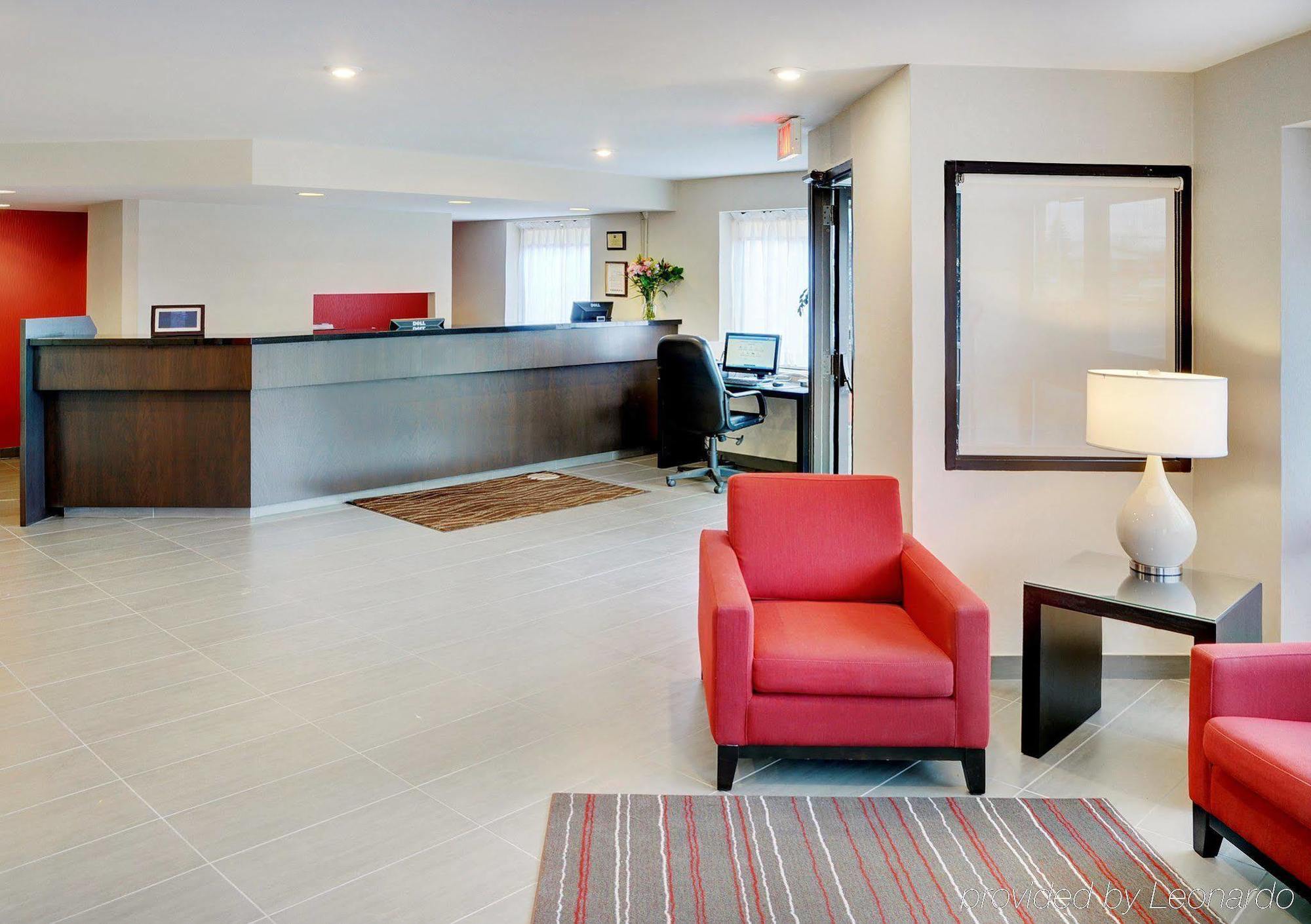 Comfort Inn Airport Winnipeg Exterior photo